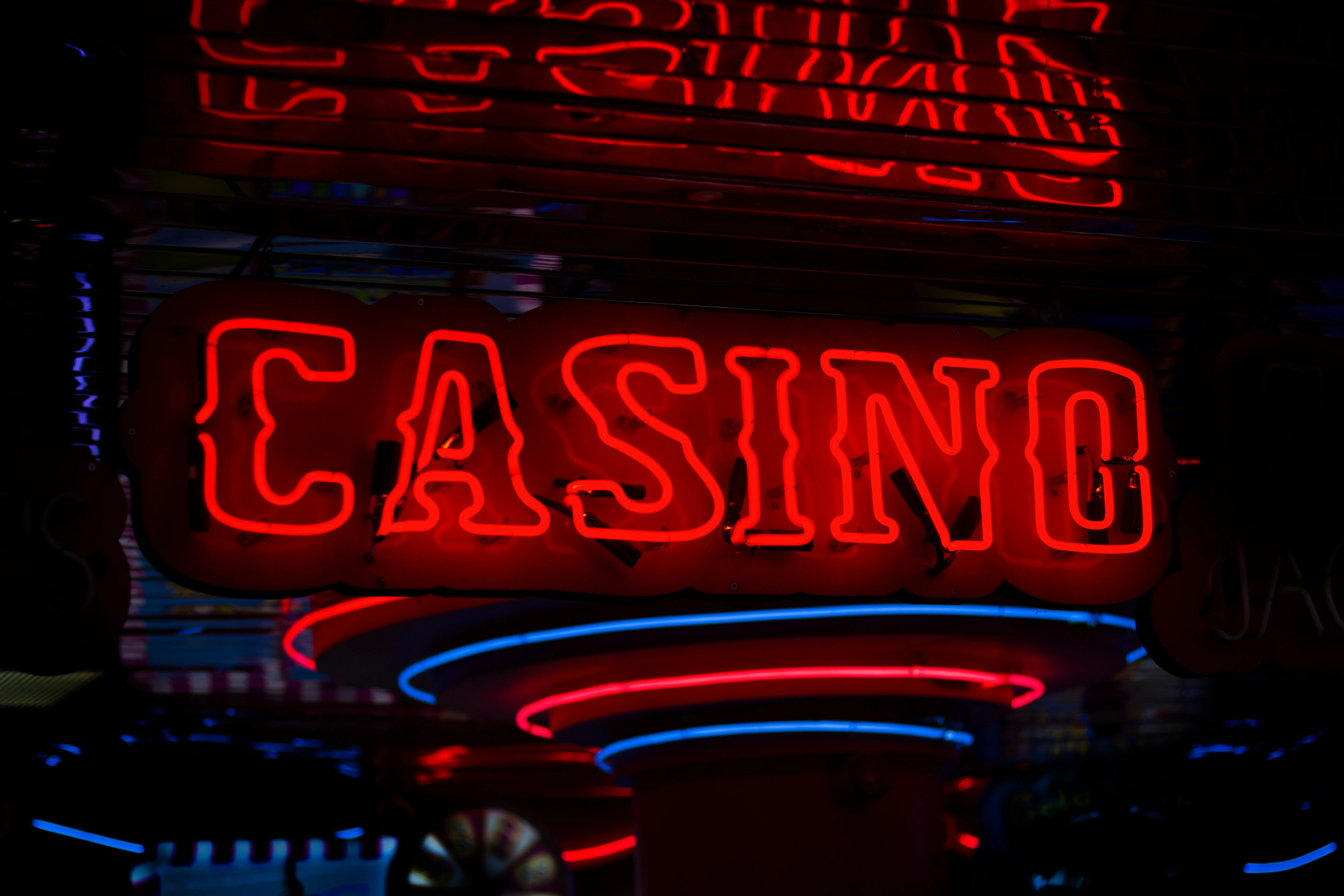 Instant Withdrawal Casinos: Top 5 Casinos with Under-1-Hour Payouts